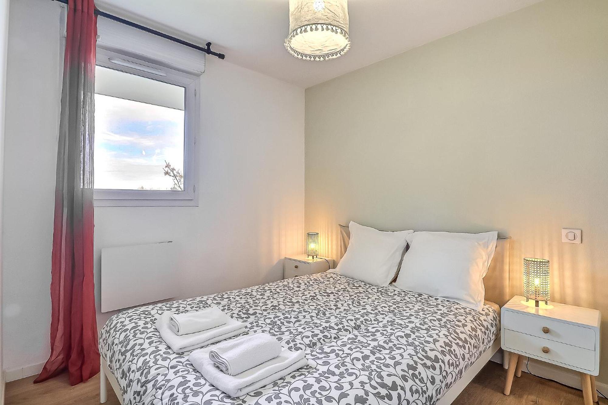 Apartment Nouveau - Parking - Piscine - Wifi - L'eden Avignon