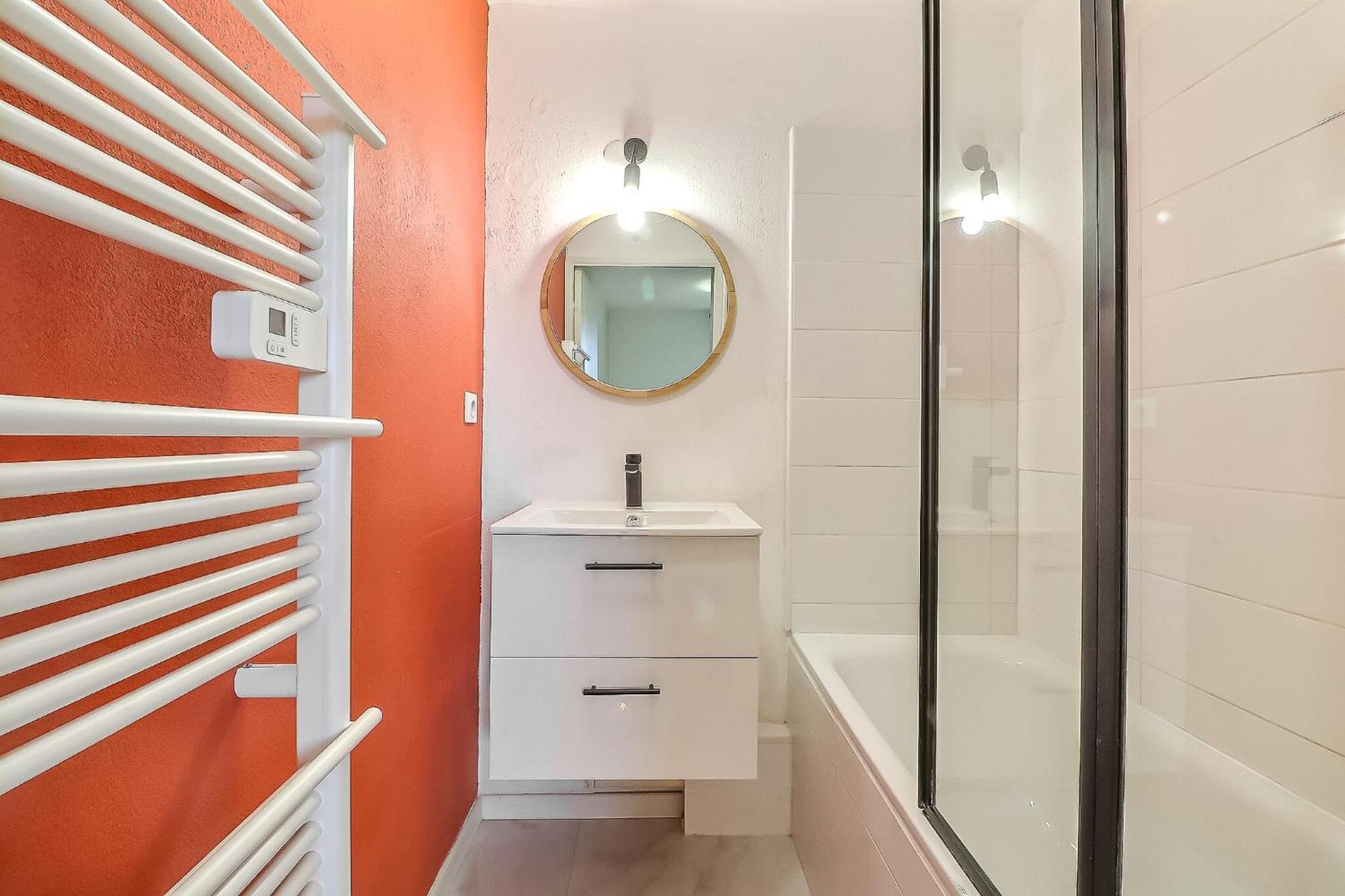 Apartment Nouveau - Parking - Piscine - Wifi - L'eden *